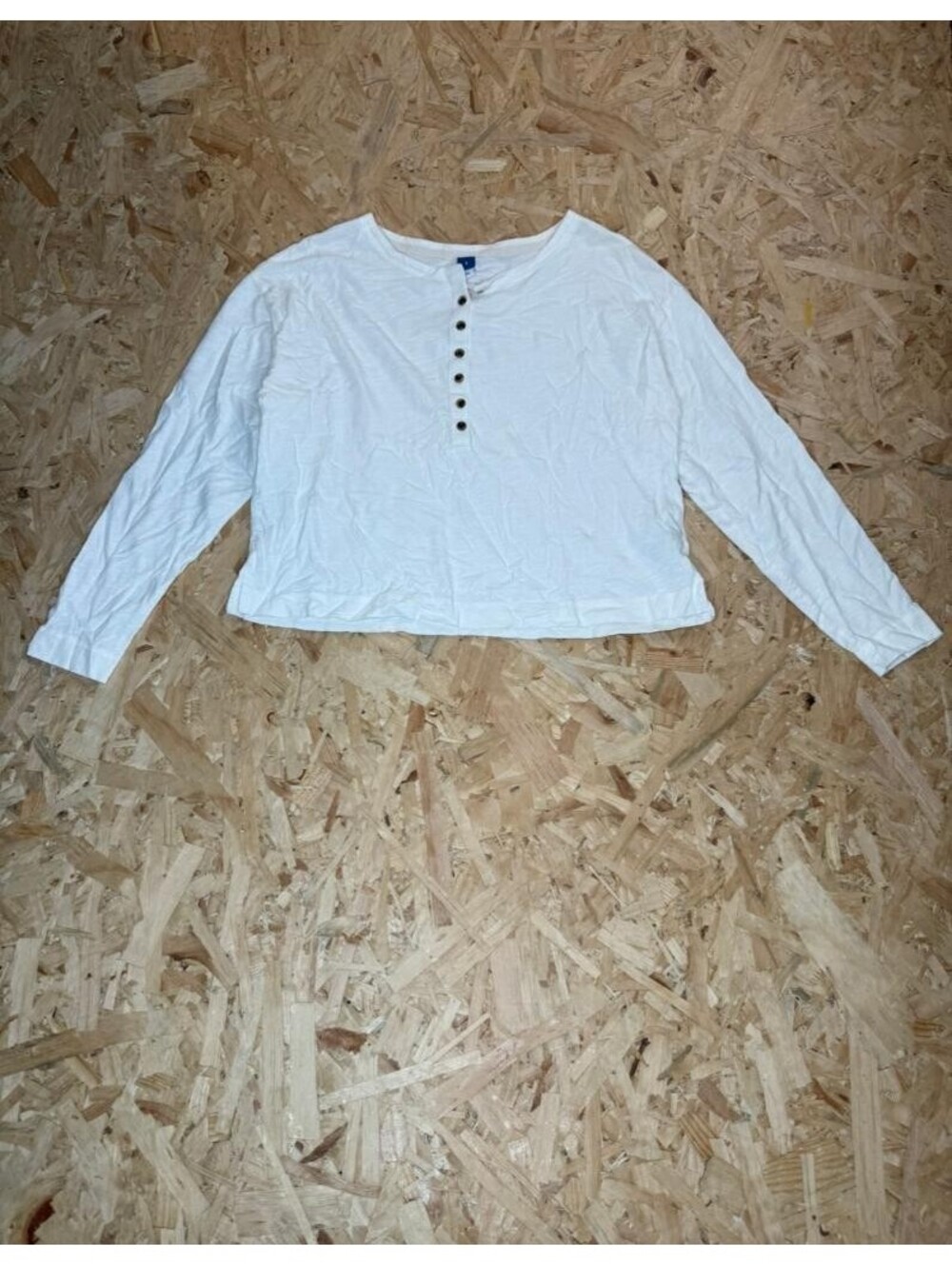 Old Navy Henley Shirt Womens Small White Long Sleeve Slub Knit Cropped Top